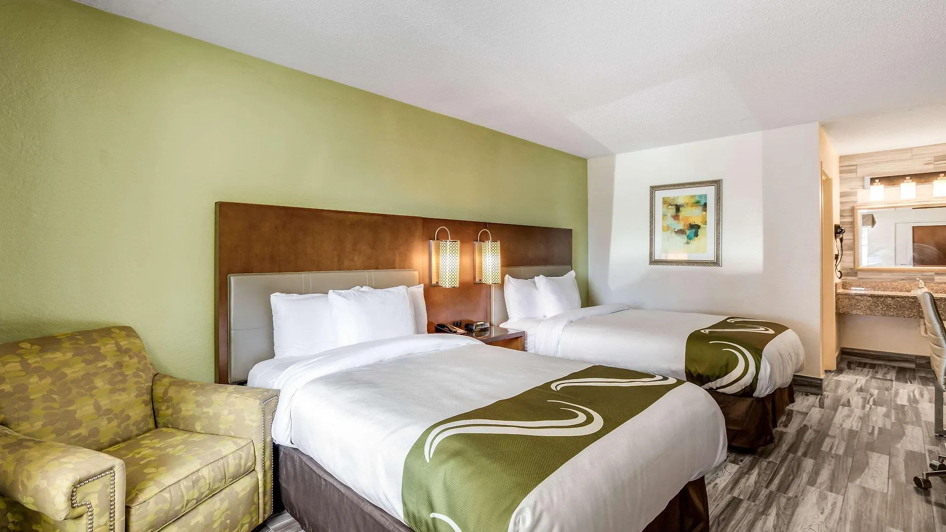 **  Hotel Baymont By Wyndham Orlando Downtown USA