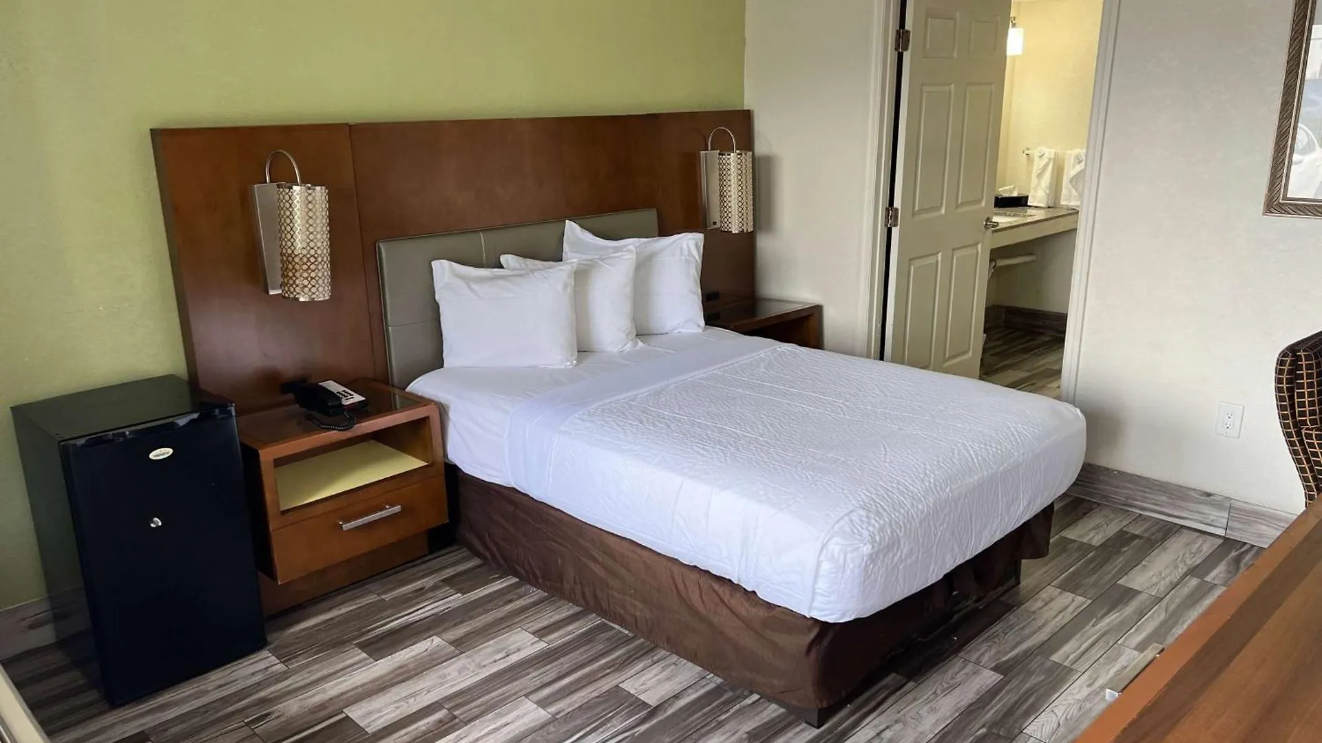 Hotel Baymont By Wyndham Orlando Downtown USA