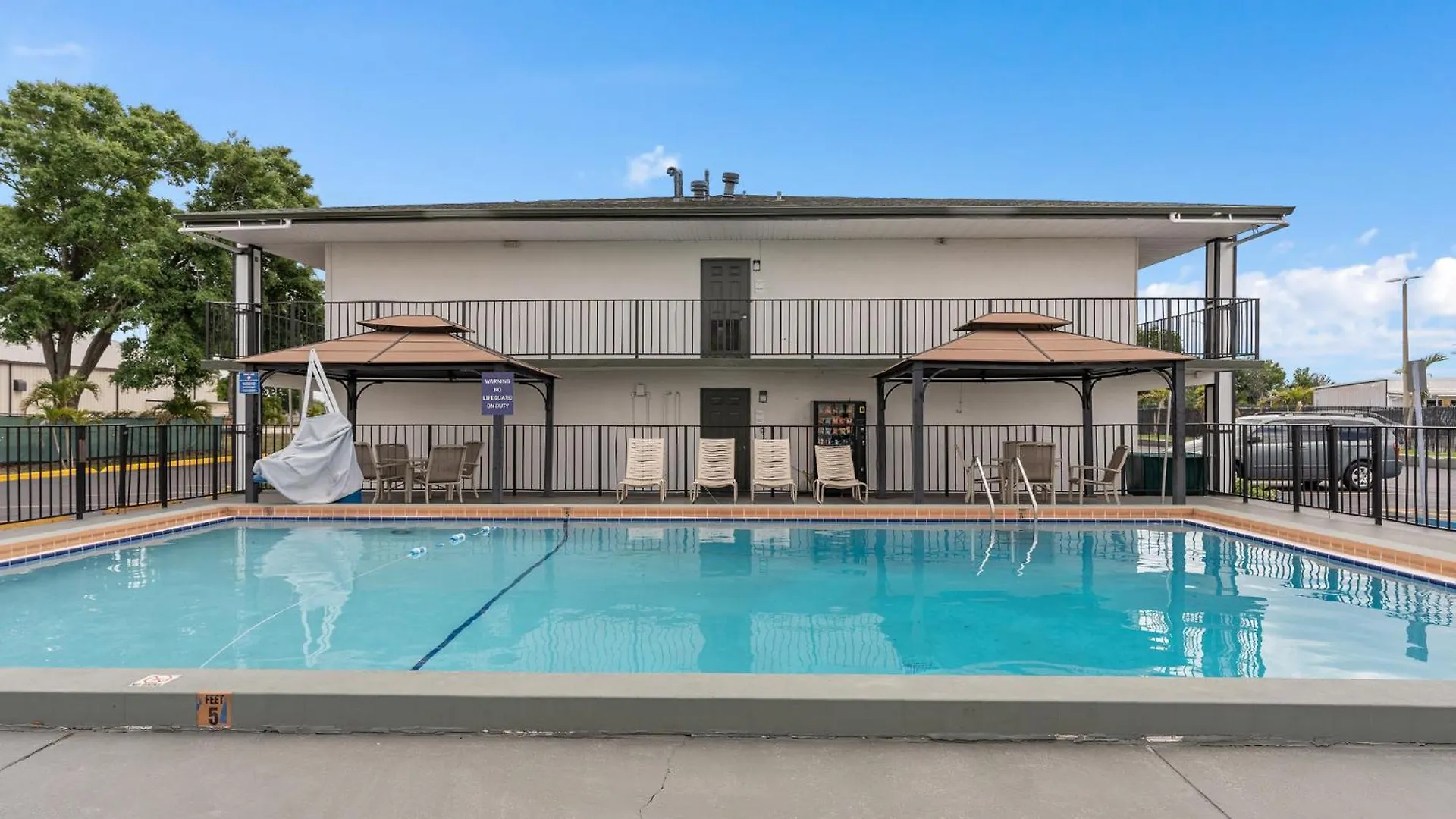 Hotel Baymont By Wyndham Orlando Downtown 2*,  USA
