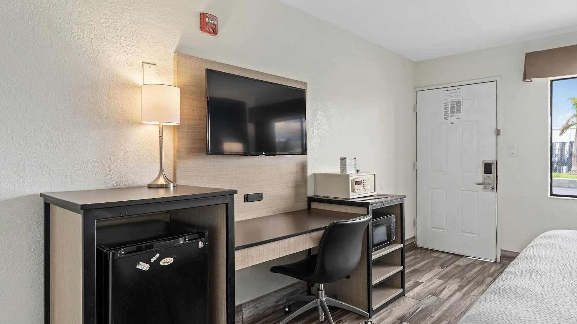**  Hotel Baymont By Wyndham Orlando Downtown USA