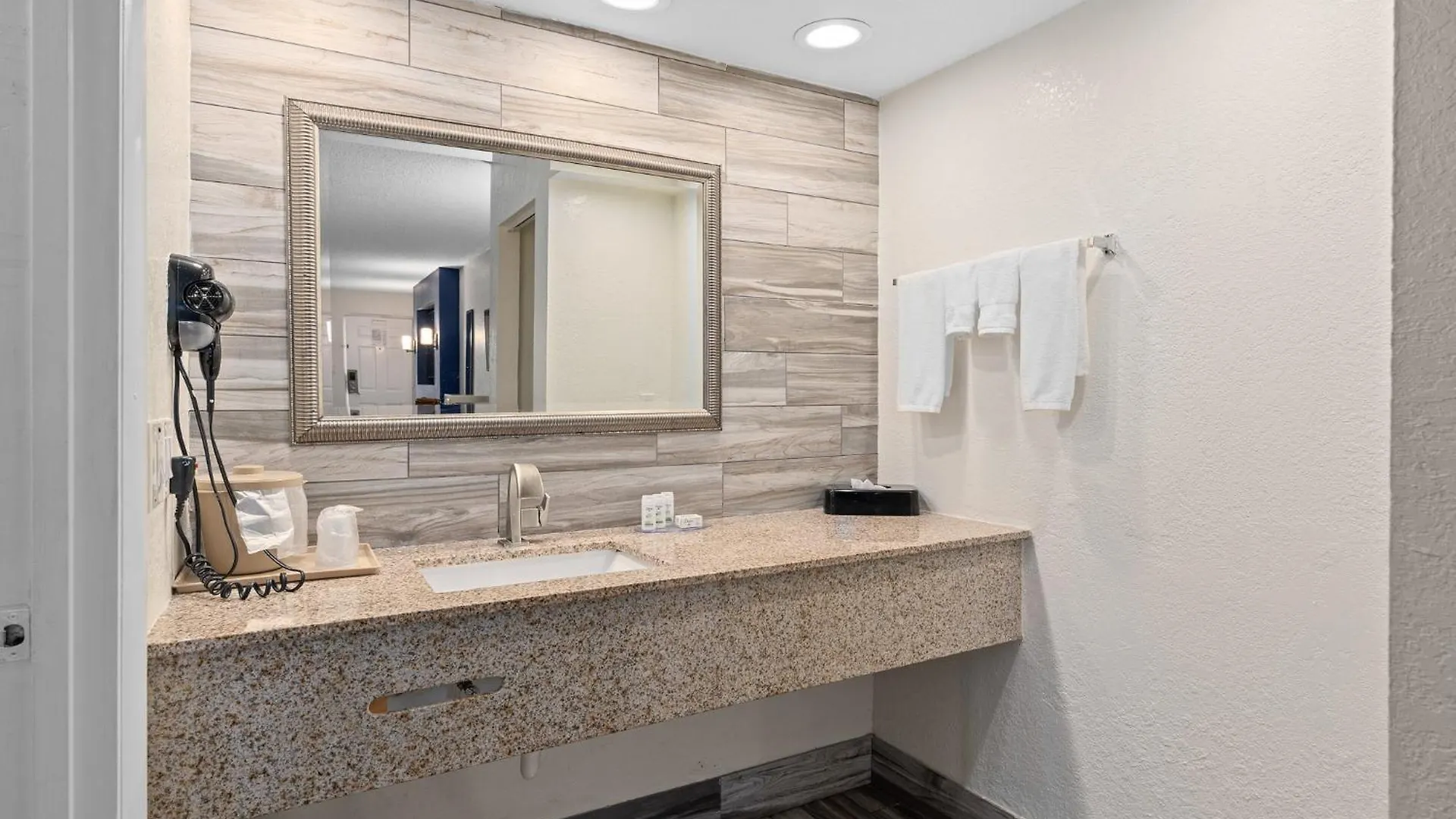 Hotel Baymont By Wyndham Orlando Downtown
