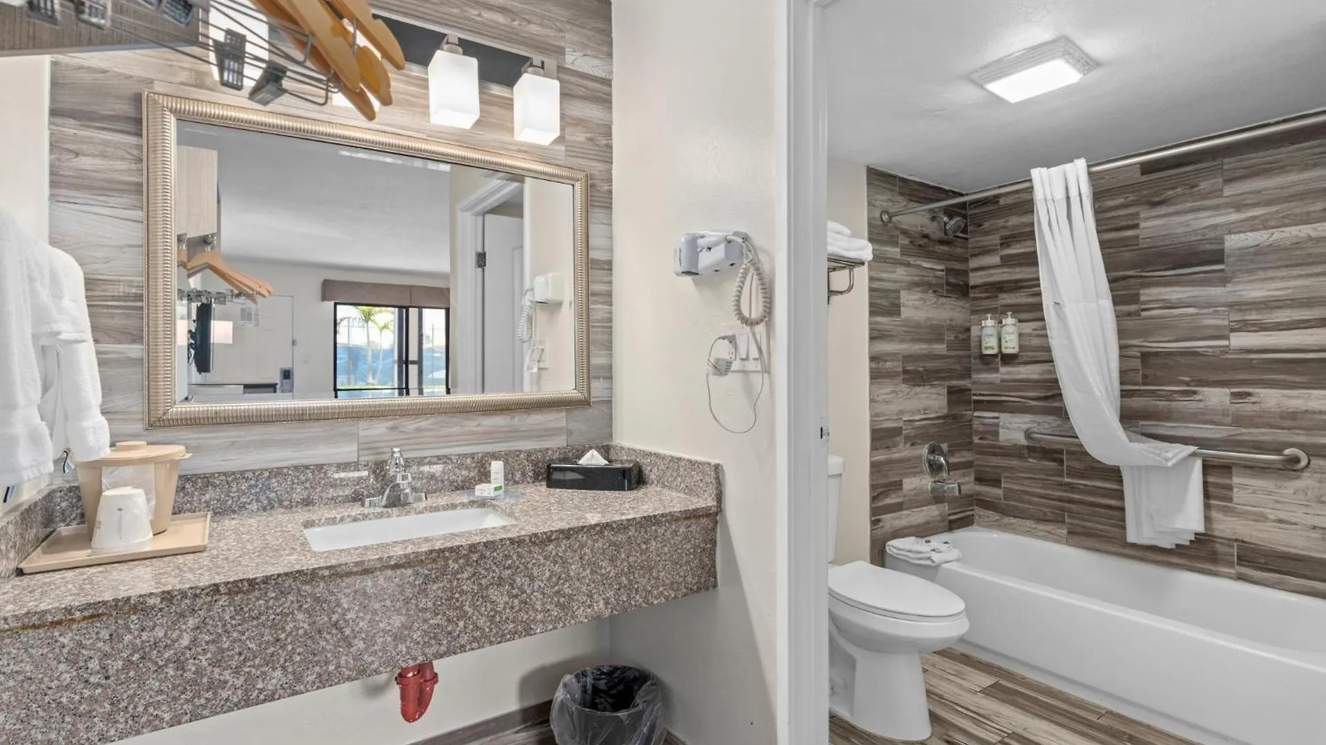 Baymont By Wyndham Orlando Downtown Otel 2*,  ABD