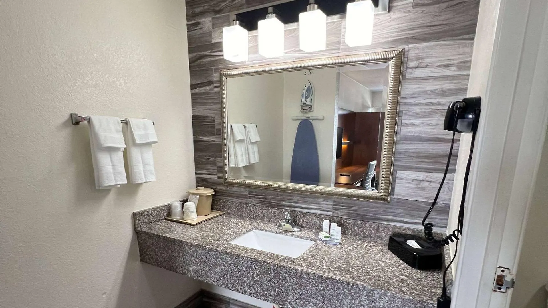 Hotel Baymont By Wyndham Orlando Downtown