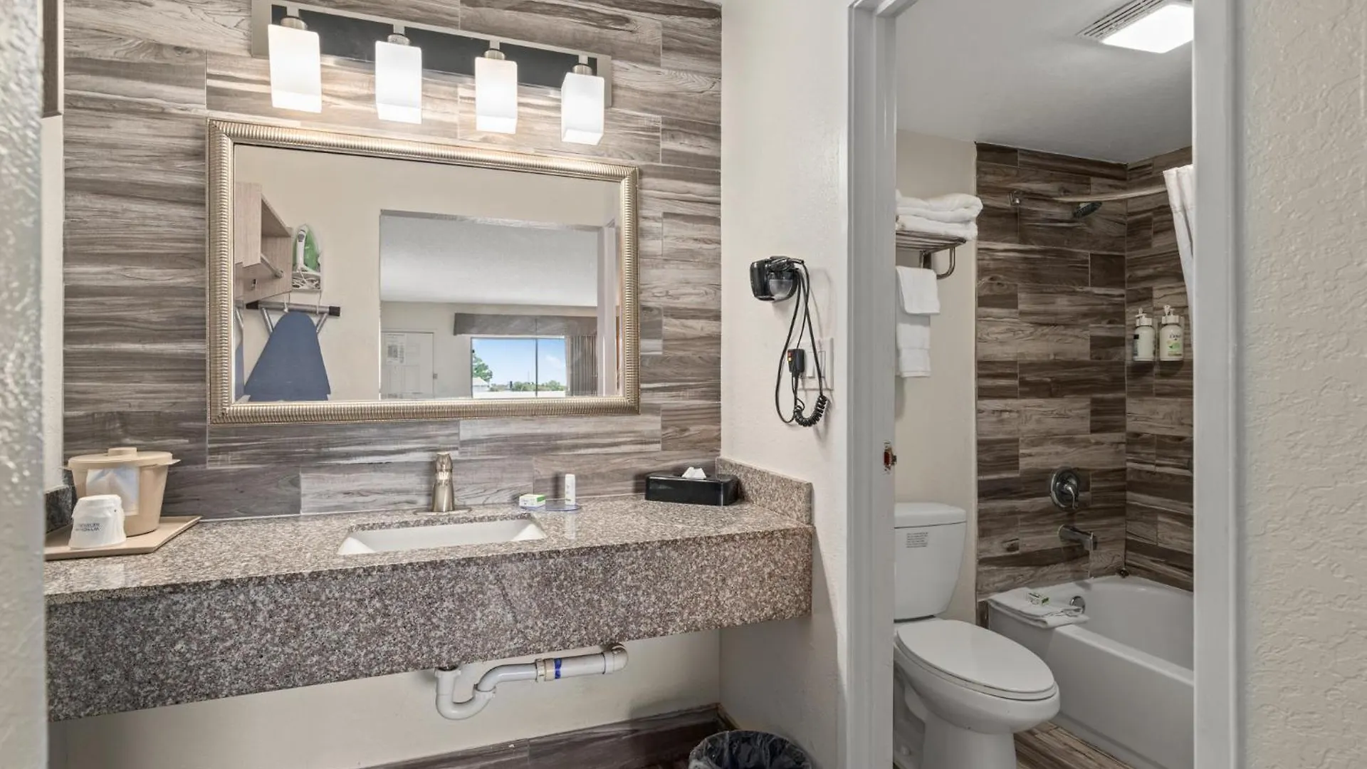 Hotel Baymont By Wyndham Orlando Downtown